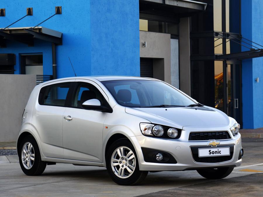  Chevrolet Sonic 5-Door 2011 года  (ZA) (фото 4 из 16)